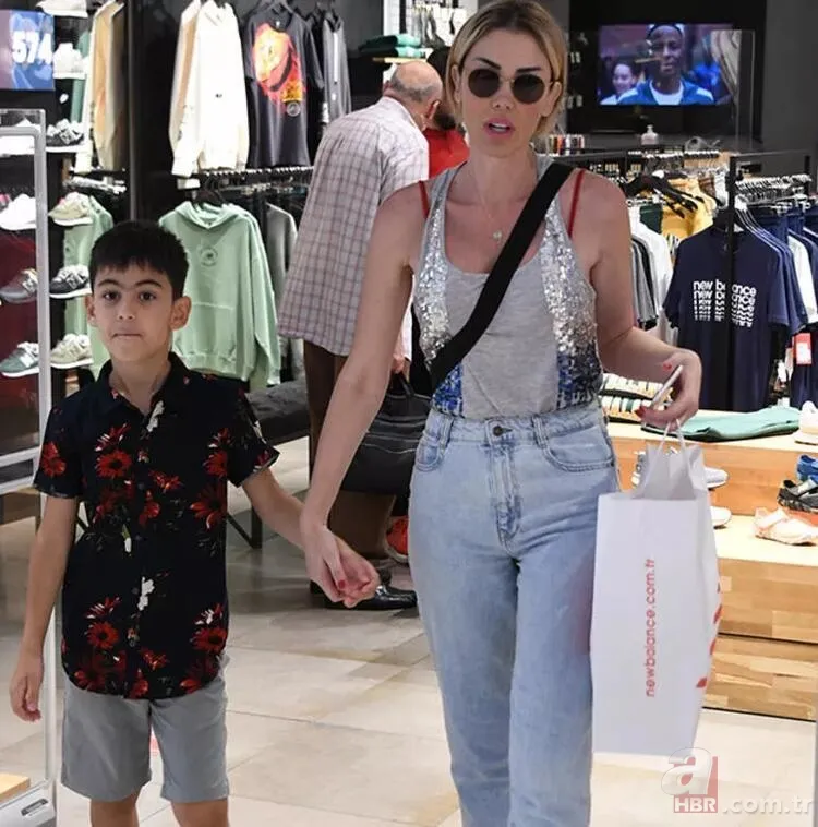 Mart ayında 8 yıllık kocası Serkan Kodaloğlu’ndan boşanan Petek Dinçöz nişanlandı! İşte ilk kare 15