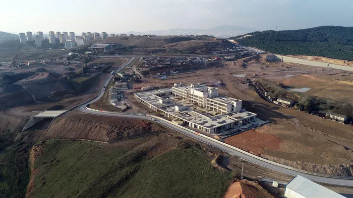 İBB'nin Tuzla'daki hal projesinde 8 milyarlık zarar kamuya yazıldı - 1