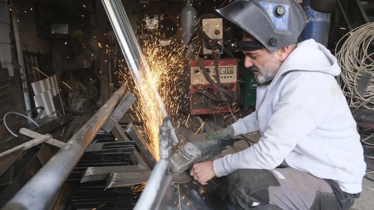 Erzincan'da çobanlıktan demir ustalığına uzanan bir başarı hikâyesi