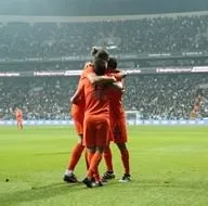 Beşiktaş - Medipol Başakşehir maçından kareler