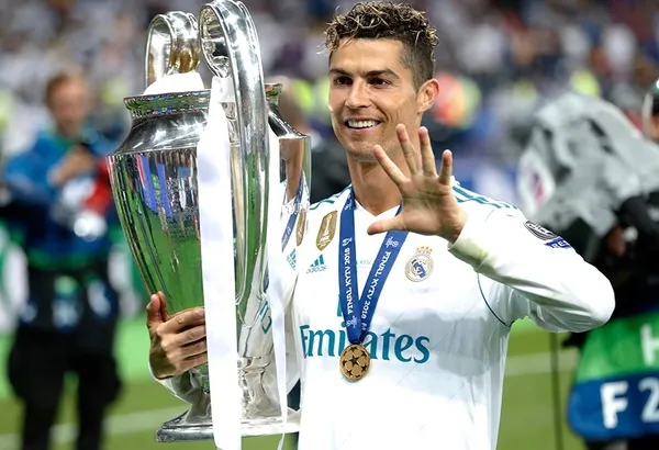 cristiano-ronaldo-real-madride-mi-donuyor-zinedine-zidanedan-flas-aciklamalar-1615824057833.jpg Cristiano Ronaldo Real Madrid'e mi dönüyor? Zinedine Zidane'dan flaş açıklamalar - 5