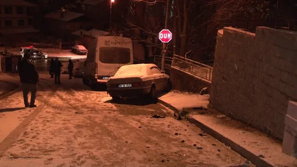 karda-kontrolunu-kaybeden-servis-yan-yatti-1642907977985.jpg Karda kontrolünü kaybeden servis yan yattı! - 1