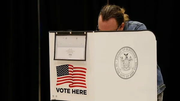 Trump zaferini ilan etti: Büyük bir farkla seçimi ben kazandım!