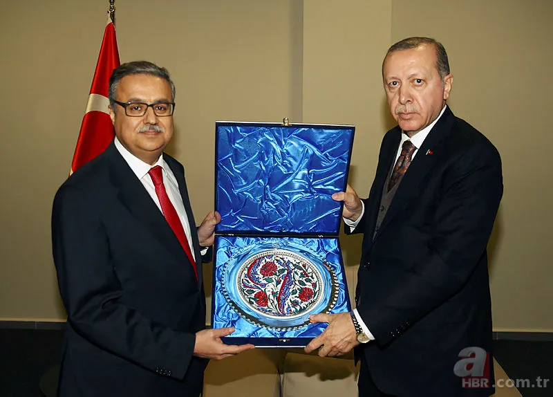 Cumhurbaşkanı Erdoğan, 105 yaşındaki Fikriye ninenin elini öptü 3