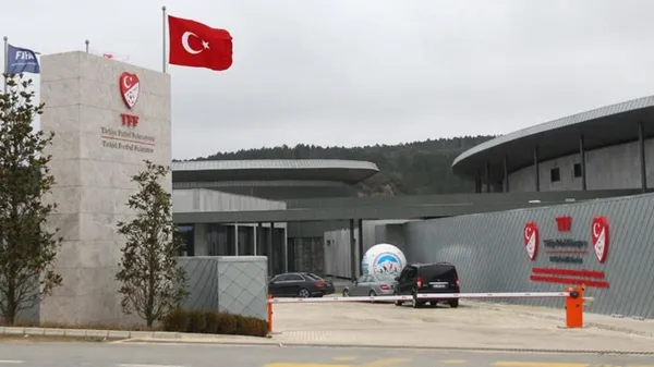 Süper Lig maçlarını hangi kanal yayınlayacak? Yayın ihalesinde flaş gelişme - 3