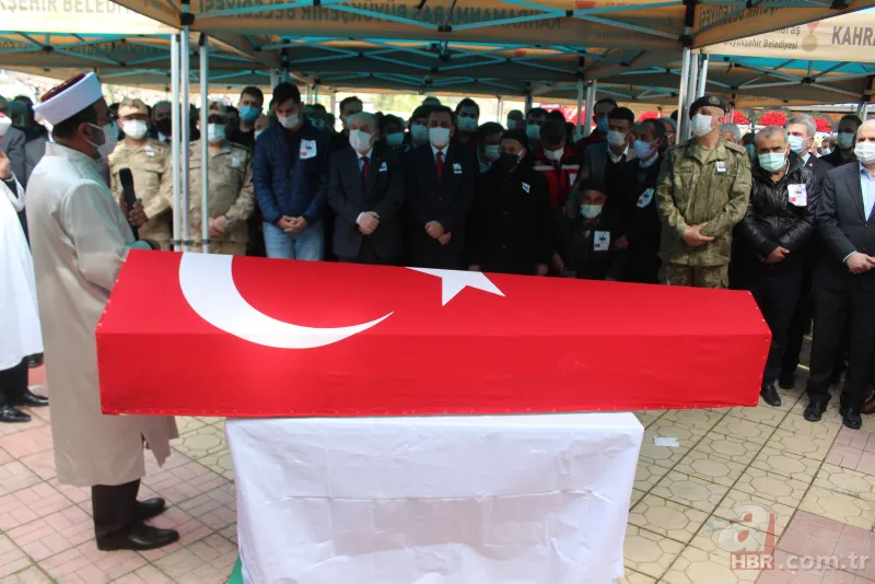 Bitlis şehitlerine veda! Gözyaşları sel oldu 23