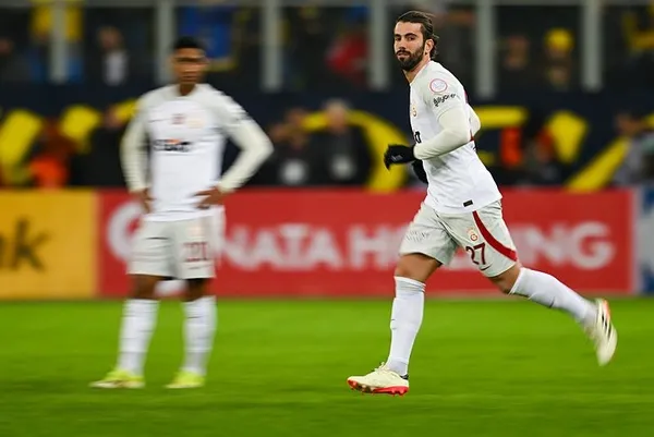 galatasarayda-sergio-oliveira-krizi-besiktas-derbisi-oncesi-sok-1709443432011.jpeg Galatasaray'da Sergio Oliveira krizi! Beşiktaş derbisi öncesi şok - 3