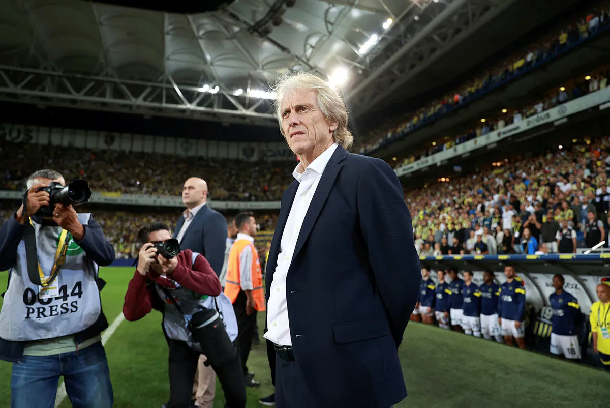 Fenerbahçe teknik direktörü Jorge Jesus derbi ateşini yaktı! Beşiktaş maçı için net mesaj