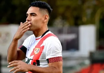Rayo Vallecano'dan Radamel Falcao kararı: Sözleşmesini bir yıl daha uzatacaklar