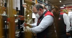 Otomotiv endüstrisindeki dönüşümü yakaladı
