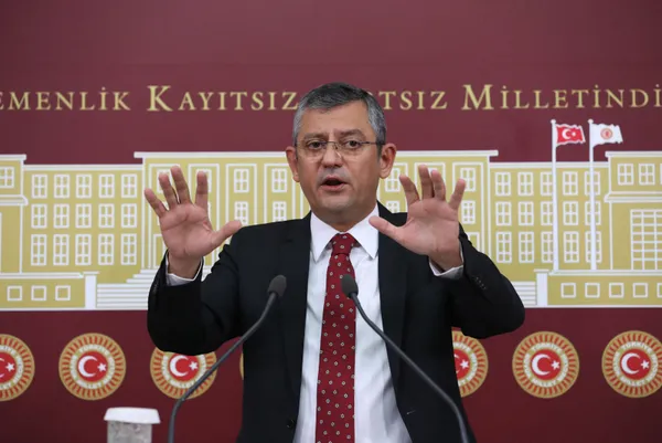 son-dakika-baskan-erdogandan-ozgur-ozele-tazminat-davasi-1651227969399.jpg Son dakika: Başkan Erdoğan'dan Özgür Özel'e tazminat davası - 4