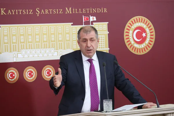 1676032286356.jpg Zafer Partisi lideri Ümit Özdağ: Önce AK Partililer kurtarılıyor | İnsanlığın bittiği vicdanların karardığı an!