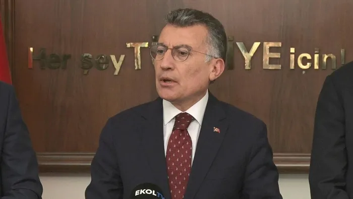 32-maddelik-tasarruf-paketi-mecliste-kamuda-calisana-ek-gelir-sinirlamasi-1720322087259.jpeg 32 maddelik 'Tasarruf Paketi' Meclis'te! Kamuda çalışana ek gelir sınırlaması - 1