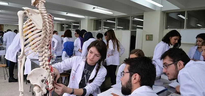 Tıp Fakültesi taban tavan puanları başarı sıralaması! Üniversite tercih kılavuzu 2019 Tıp Fakültesi taban puanları!