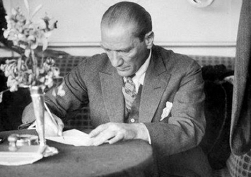 Siyasilerden 10 Kasım Atatürk'ü Anma Günü paylaşımları! Kurduğun Cumhuriyet ilelebet payidar kalacaktır