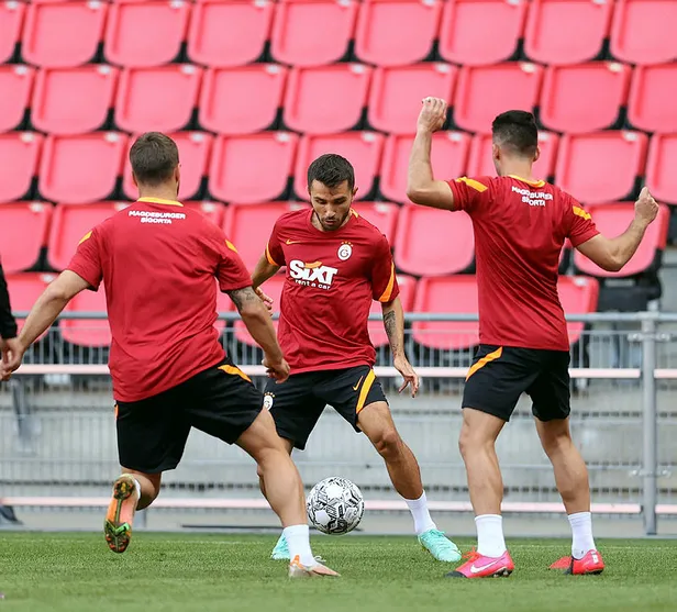 PSV Galatasaray maçı hangi kanalda, şifreli mi, şifresiz mi? Şampiynlar Ligi PSV GS maçı ne zaman, saat kaçta?