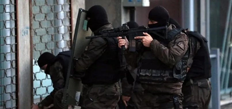 Fatih'te uyuşturucu operasyonu: 12 gözaltı!