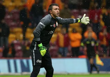 Muslera alıştı bir kere!