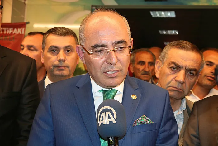MHP'den Kandil'e sınır ötesi harekata destek - 1