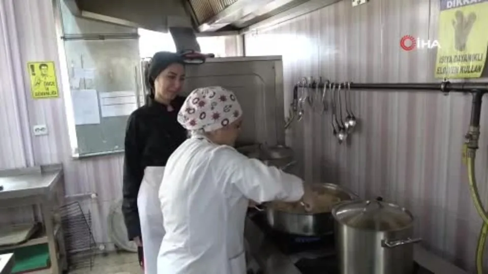 Özel öğrencilere ’garsonluk’ eğitimi
