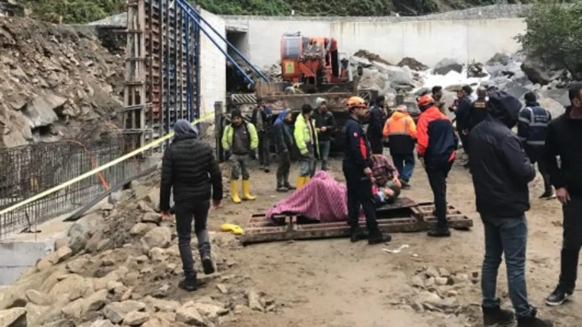Dere ıslah çalışmalarında korku dolu anlar! 5 yaralı