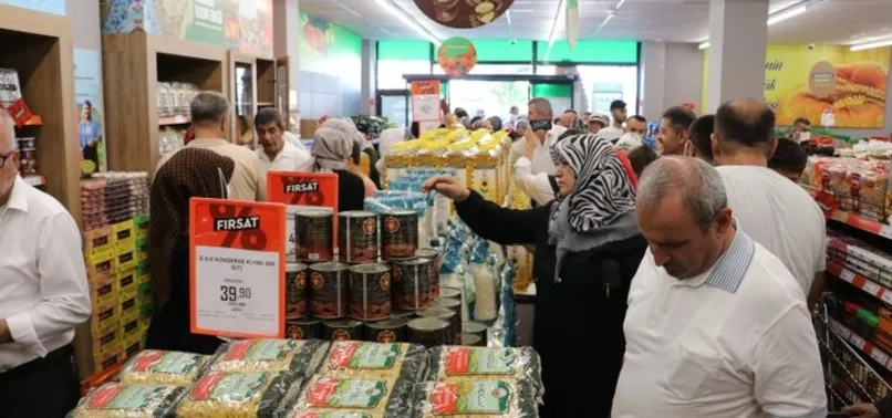 Tarım Kredi marketlerinde büyük indirim bugün başladı! Çok sayıda ürün maliyetine satılıyor! Ayçiçek yağı, pirinç, makarna... Tarım Kredi market saat kaçta açılıyor?