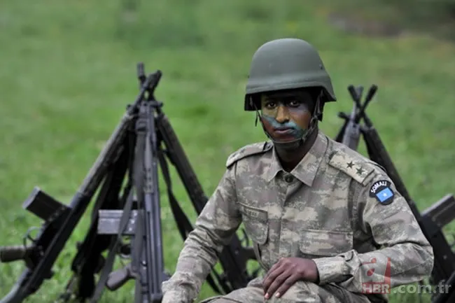 Dünya Türk ordusunun bu özelliğini konuşuyor! Tamamı yerli ve milli silahlardan bazıları 25