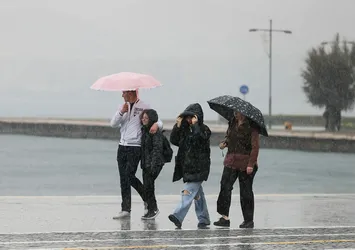 HAVA DURUMU | Meteorolojiden 15 ile sarı ve turuncu kodlu alarm! Saat verildi: Çok kuvvetli geliyor... | 23-27 Mayıs 2023
