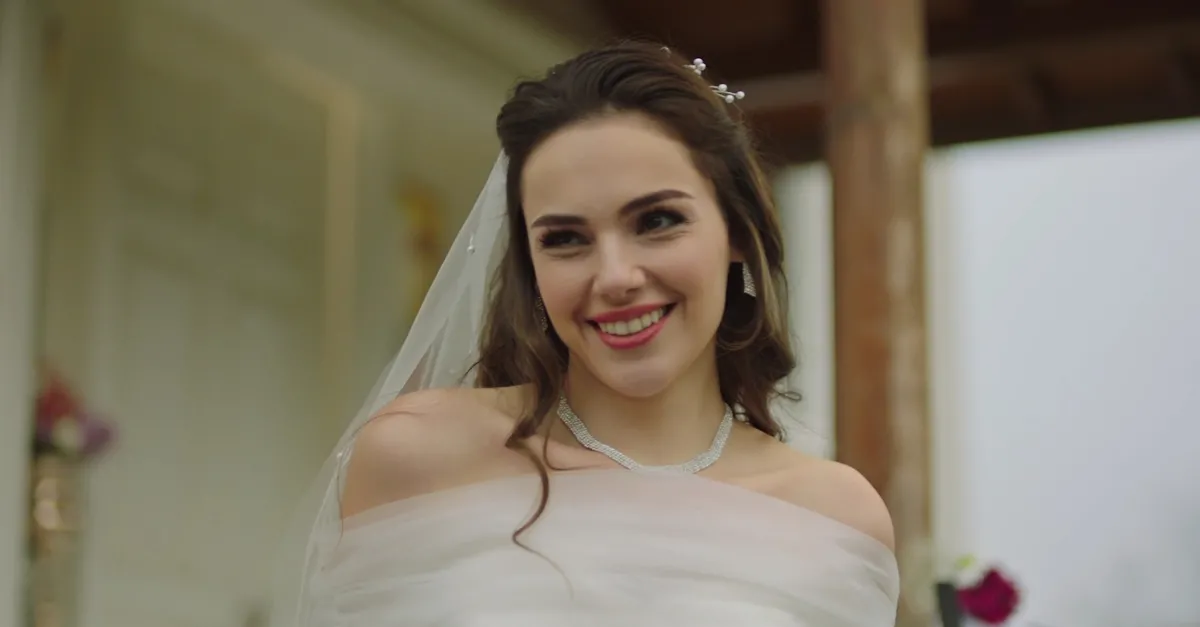 Kalp Yarası 25. bölüm fragmanı izle | "Gözlerimi alamıyorum senden..."