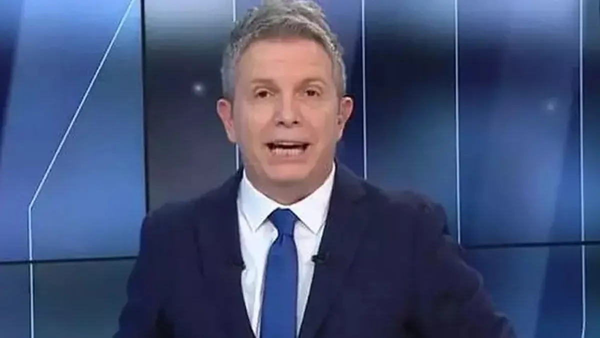 Spiker Erdoğan Arıkan maç anlatırken kalp krizi geçirdi