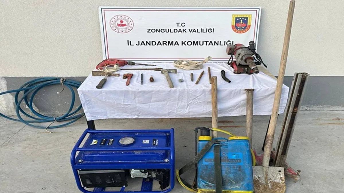 Kaçak kazı yapan iki şüpheli suçüstü yakalandı