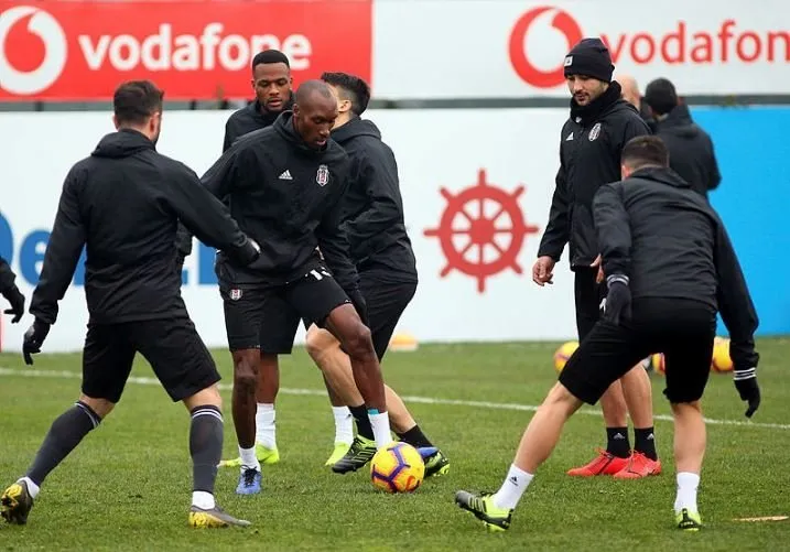 Beşiktaş-Fenerbahçe derbisi öncesi Burak Yılmaz alarmı