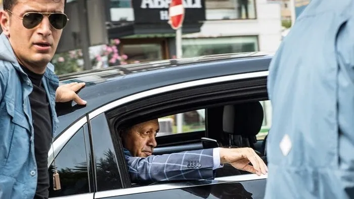 Fransız Le Monde'den dikkat çeken yazı! Erdoğan: Kremlin ve Beyaz Saray'la alay ediyor - 1