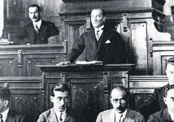 Cumhuriyet 101 yaşında! 29 Ekim'de 1923'te neler yaşandı?