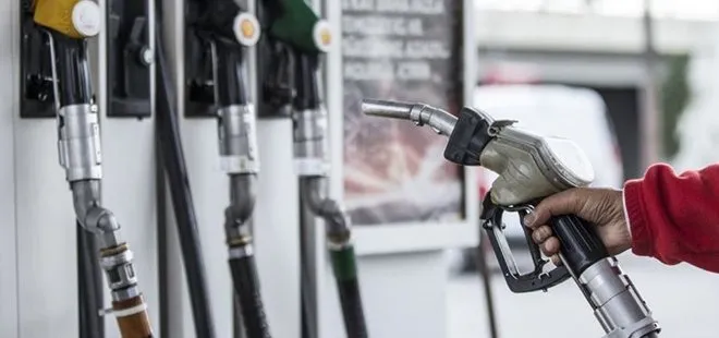 Akaryakıtta yeni dönem başladı: Benzin istasyonlarında fiyat tabelaları değişti
