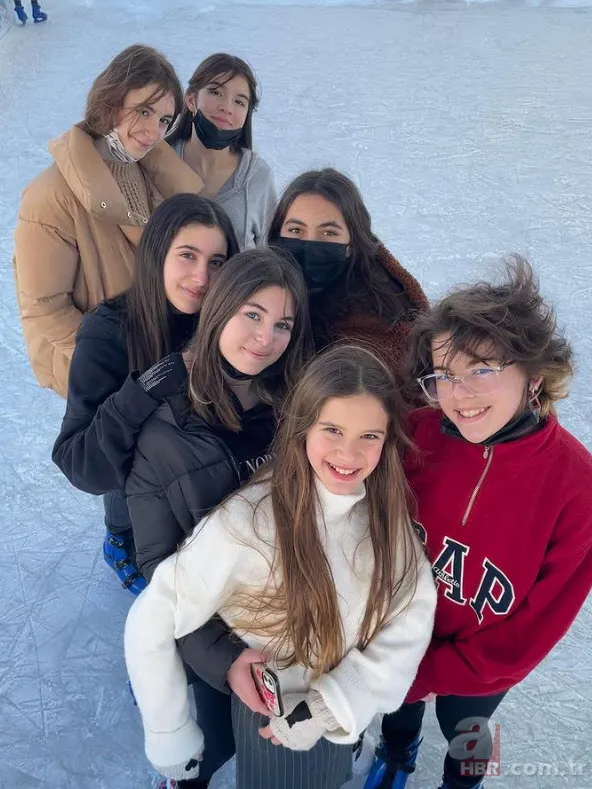 Mustafa Sandal’ın eşi Melis Sandal’ın paylaşımı sosyal medyayı kırdı geçti! “Kim demiş erkek adam emzirmez diye” 12