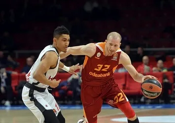 Galatasaray Odeabank'a evinde şok!