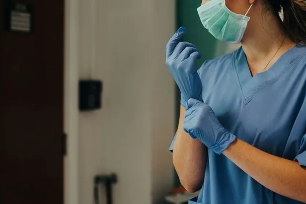 Dokuz Eylül Üniversitesi büro personeli ve hemşire alımı yapıyor! Başvuru şartları neler?