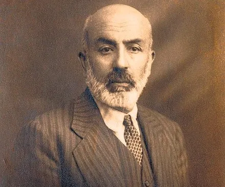 Türk milletinin bağımsızlık mücadelesinin simgesi: Mehmet Akif Ersoy