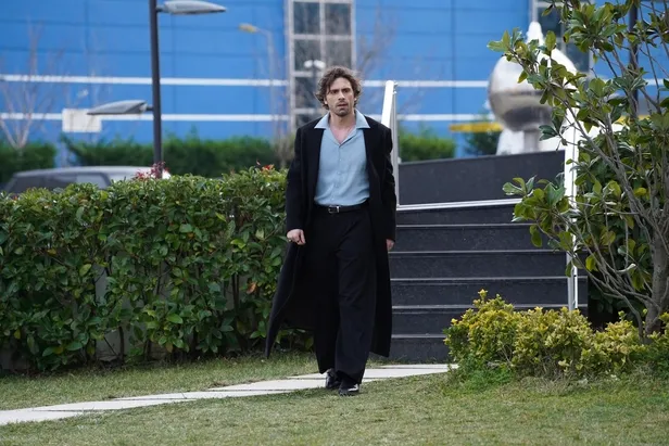 Yalı Çapkını CANLI İZLE | Yalı Çapkını 58. bölüm kesintisiz, tek parça, donmadan, full HD, 4K izle! Yeni bölümde neler olacak?