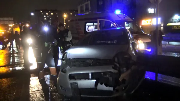 Avcılar’da iki otomobil çarpıştı: 2 yaralı - 1
