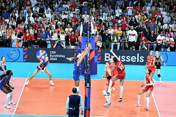 filenin-sultanlari-cev-avrupa-sampiyonasinda-finalde-1693589661511.jpg Filenin Sultanları CEV Avrupa Şampiyonası'nda finalde! - 2