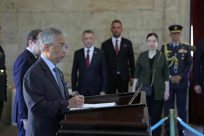 Başkan Erdoğan’dan Malezya Kralı Al-Mustafa Billah Şah’a Devlet Nişanı