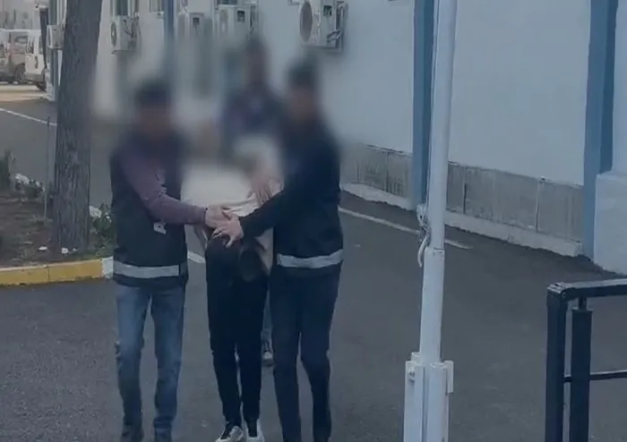 merve-nuru-olume-neden-olan-suphelinin-ifadesi-pes-dedirtti-yanlislikla-vurdum-1741532912687.jpg Kafeye silahlı saldırı düzenleyen şüpheli yakalandı. (DHA)