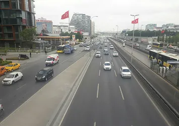 İstanbul'da trafik yoğunluğu arttı