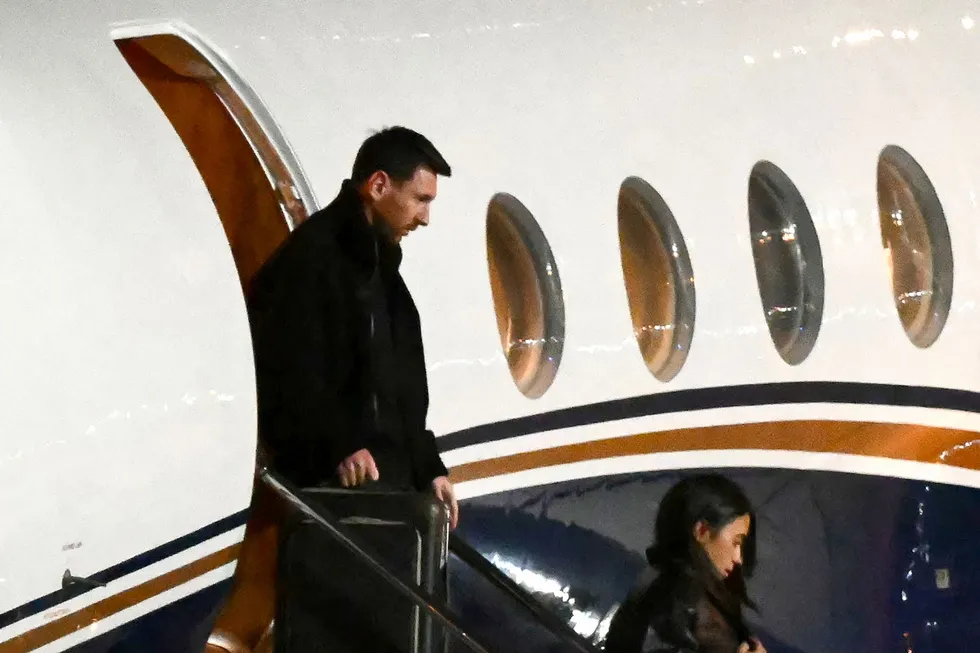 1786303428969.jpg Lionel Messi'nin acı günü! Babası Jorge Messi son yolculuğuna uğurlandı - 2