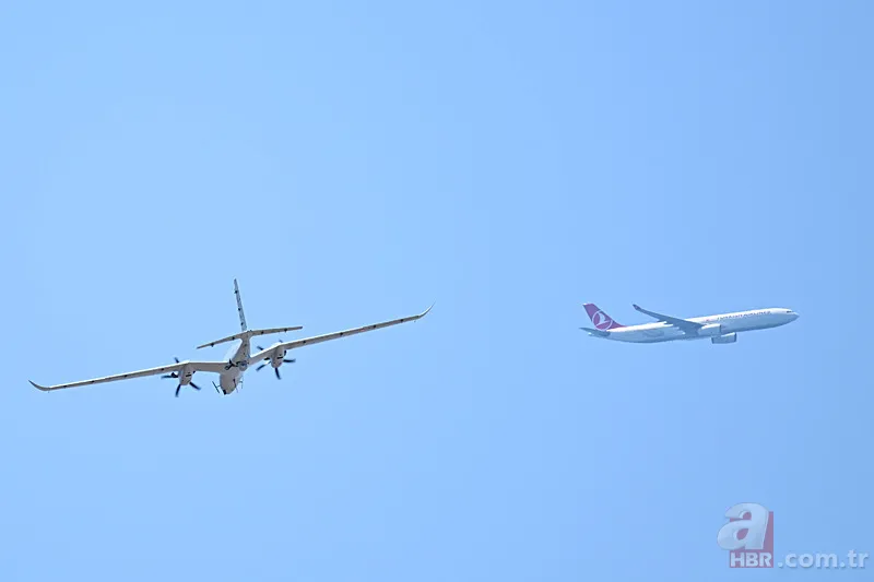 IDEF 2025’te “Güçlü Türkiye” mesajı! İşte yerli savunma araçlarıyla gövde gösterisi... A Haber fuarda 6