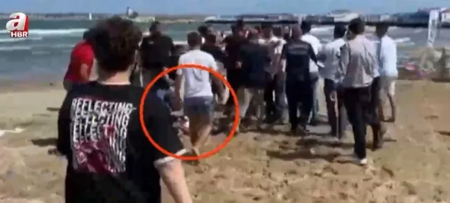 ibb-cankurtaranlarindan-a-habere-saldiri-tepkiler-pes-pese-geldi-1627106958973.jpg İBB cankurtaranlarından A Haber’e saldırı! Tepkiler peş peşe geldi - 7