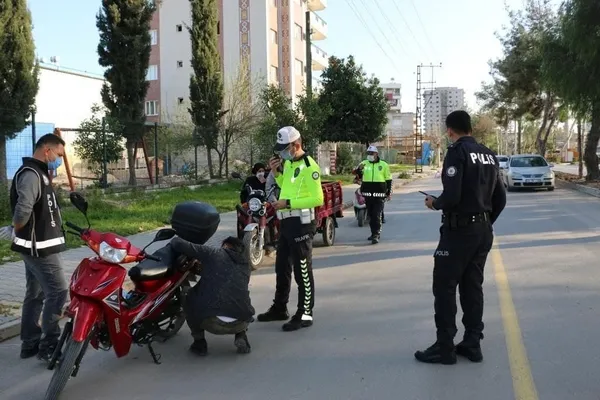 son-dakika-icisleri-bakanligi-duyurdu-3-bin-549-arac-trafikten-men-edildi-1613111346453.jpg Son dakika: İçişleri Bakanlığı duyurdu: 3 bin 549 araç trafikten men edildi - 2