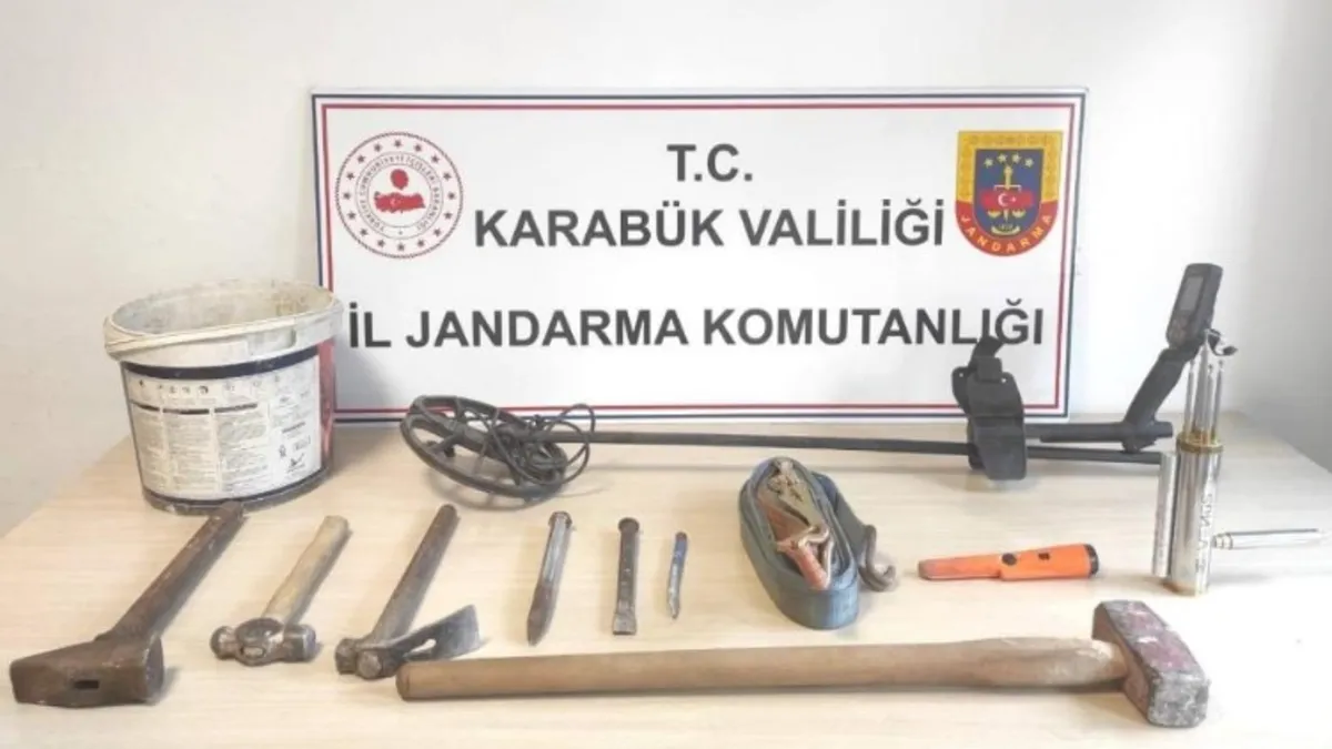 Defineciler suçüstü yakalandı! 5 şüpheli gözaltına alındı